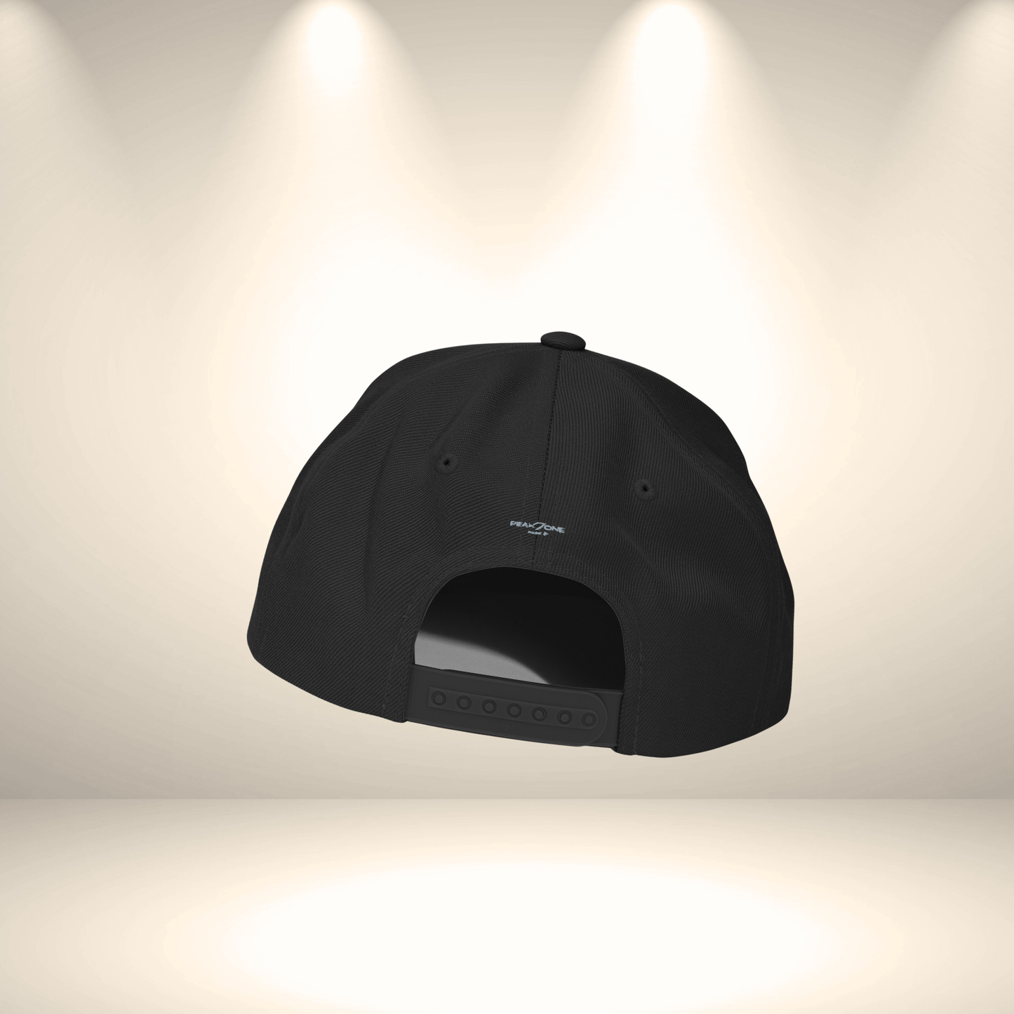 Peak7one Cap Sticklogo Detail – hochwertige Stickveredelung auf Snapback