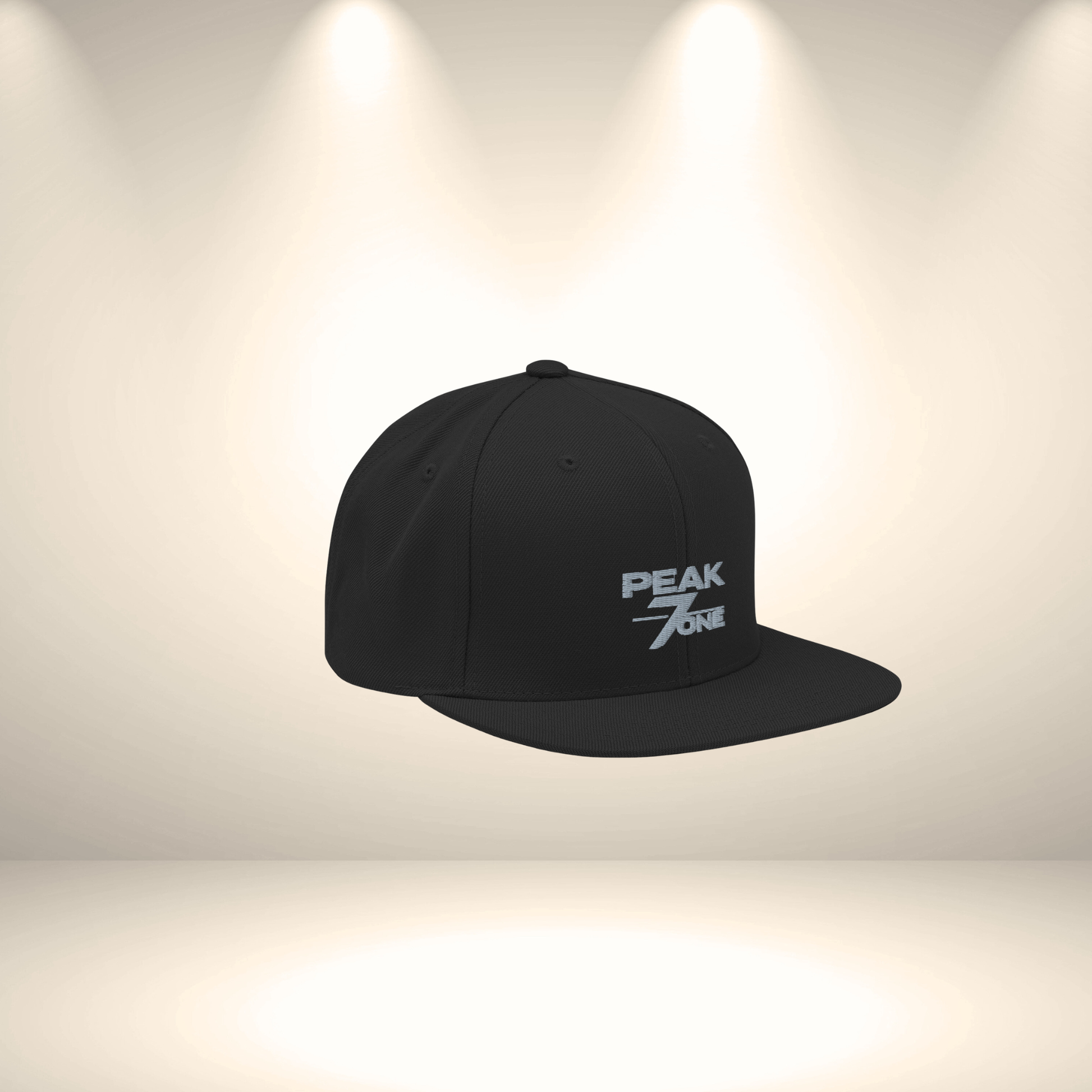 Peak7one Streetwear Cap – schwarze Snapback mit hochwertiger Stickveredelung