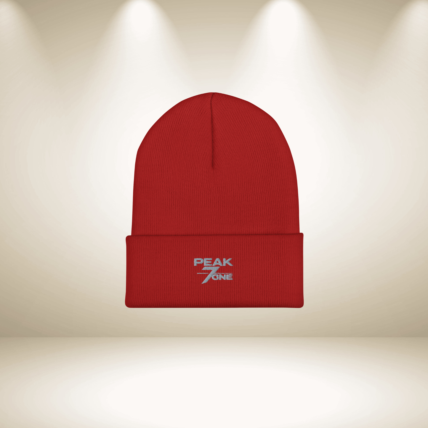 Peak7one Beanie Sticklogo Detail – hochwertige Stickveredelung