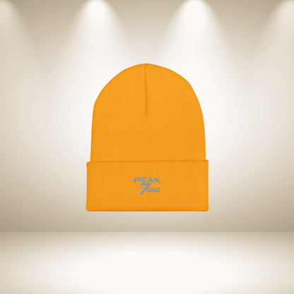 Peak7one Beanie Sticklogo Detail – hochwertige Stickveredelung